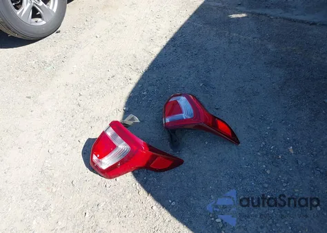 2018 Ford Explorer Xlt z USA, uszkodzony, nr VIN 1FM5K8D86JGA74784